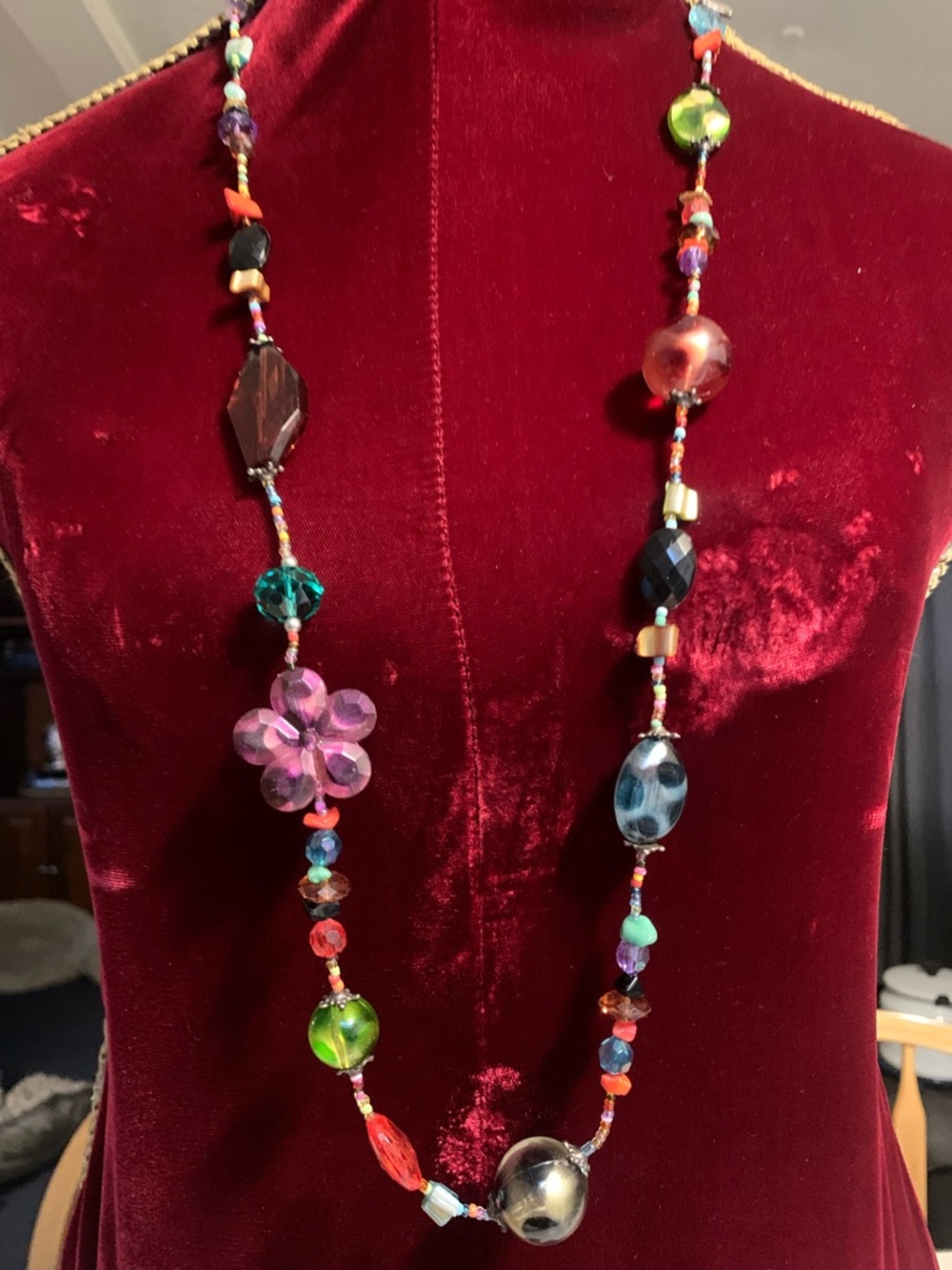 Handcrafted Multicolor Bead Necklace - Vibrant Floral and Glass Beads